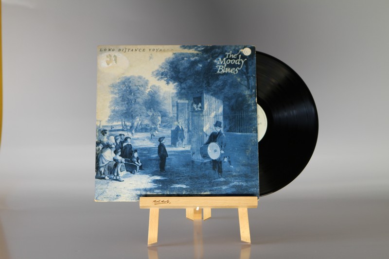 MOODY BLUES, THE - LONG DISTANCE VOYAGER - LP 110