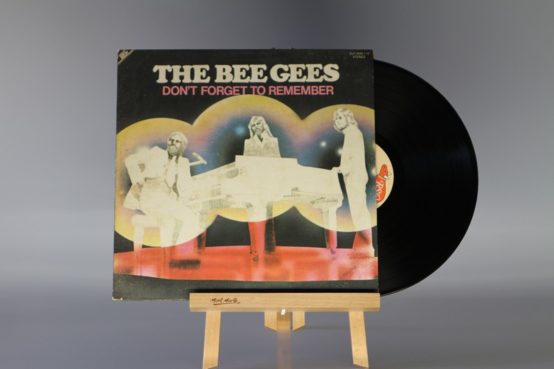 BEE GEES, THE - DON'T FORGET TO REMEMBER - LP128